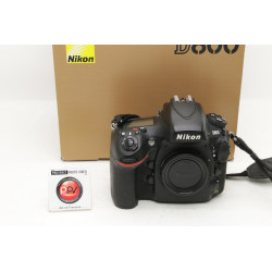 B - Nikon D800 Boitier nu - Occasion
