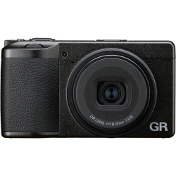 Ricoh GR IV